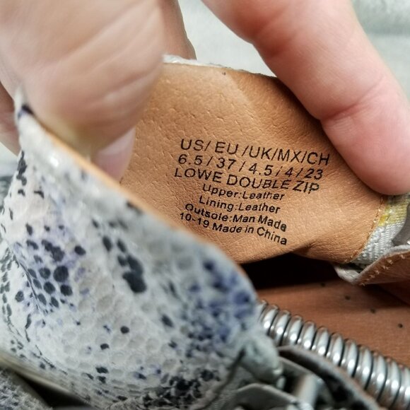 Kenneth Cole Shoes Womens Size 6.5 Gray Reptile Leather Lowe Gentle Souls Sneake - Picture 3 of 11